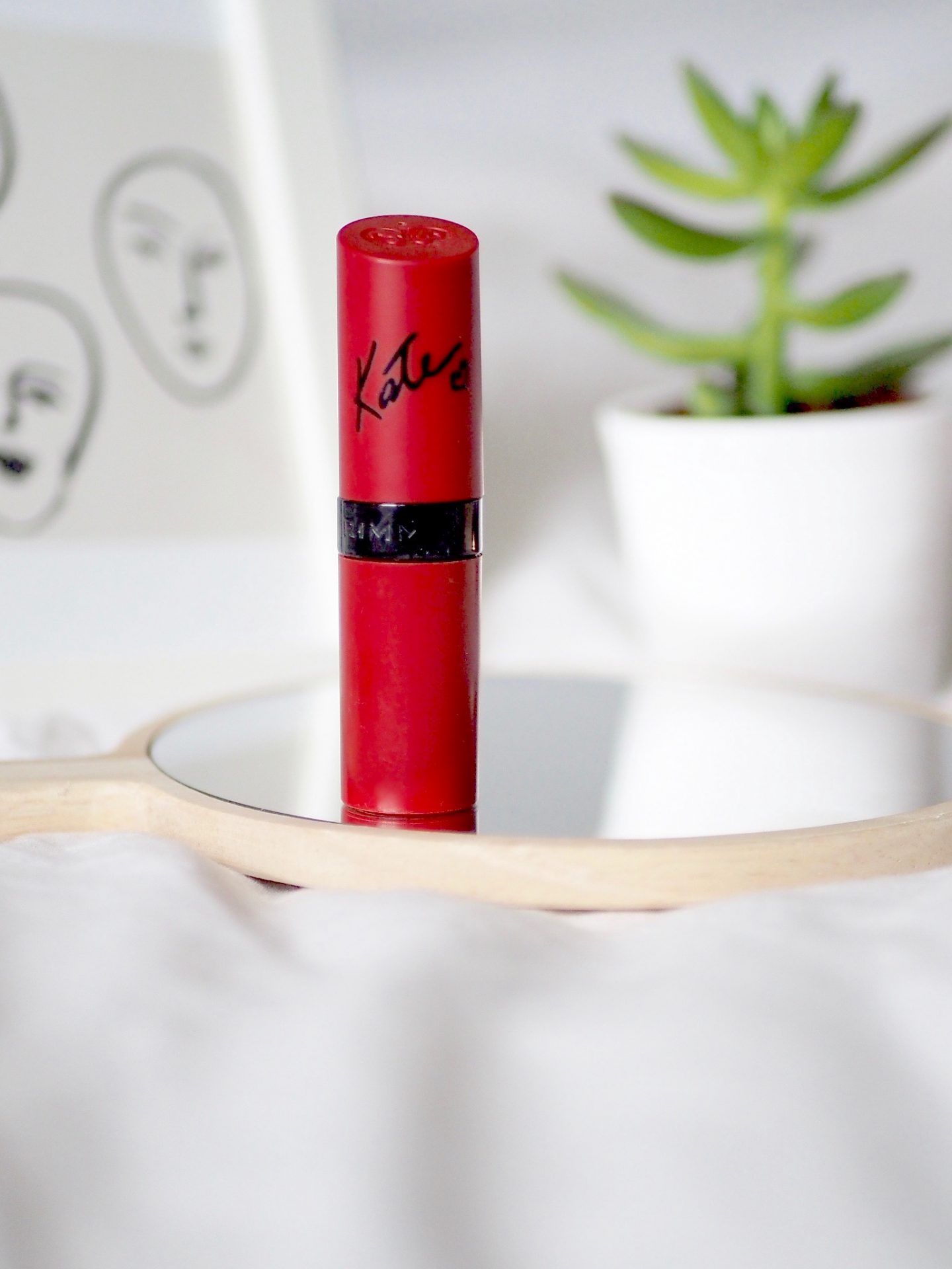 kate moss rimmel lipsticks are brilliant budget/drugstore lipsticks and come in a range of great shades www.ayelined.com