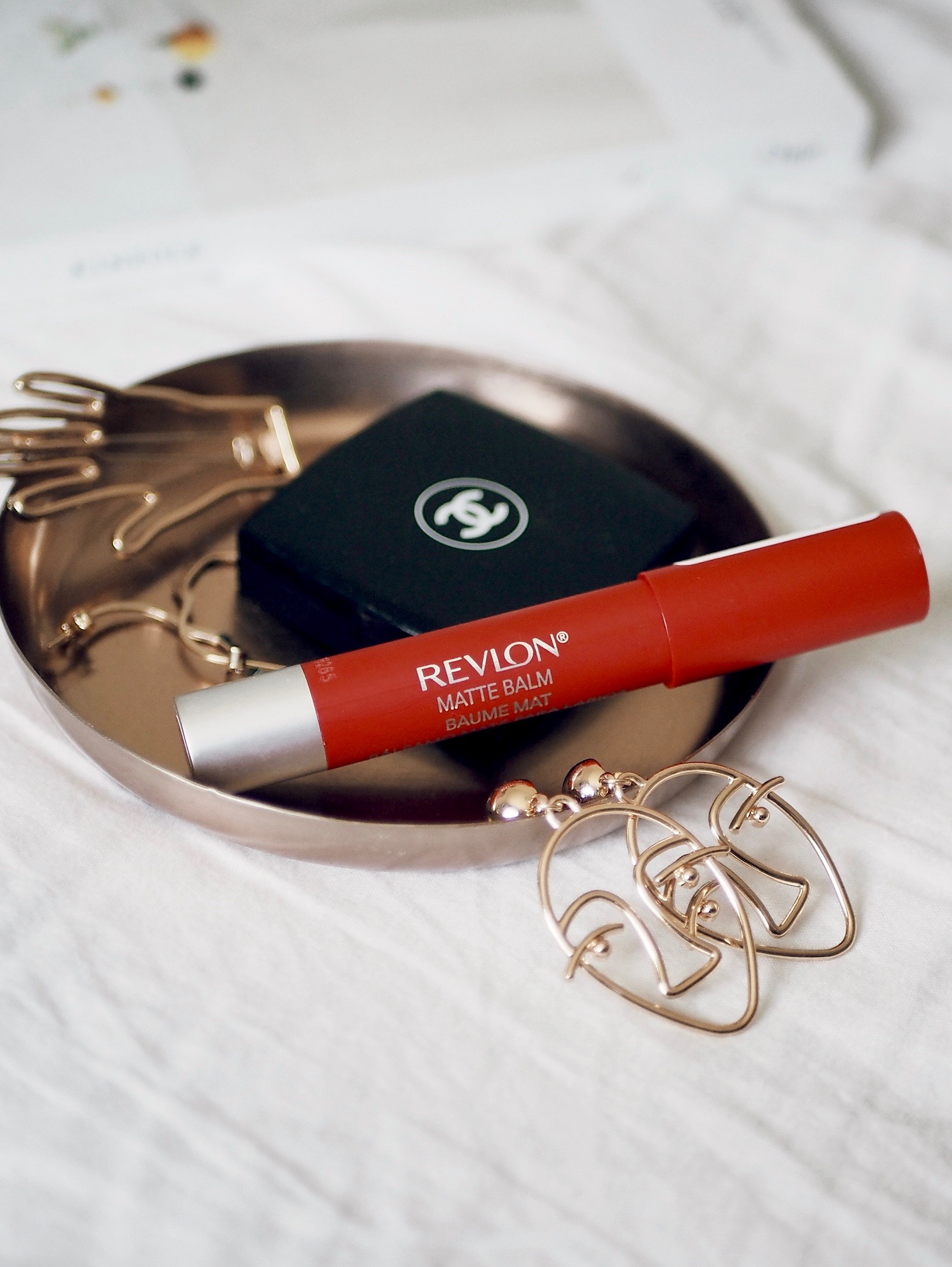 Revlon matte balm in Striking is the perfect orange/red to wear for the summer. Revlon matte balms are moisturising and pigmented and come in an array of colours to suit every skin tone. The perfect beauty product to add to your summer beauty routine.
