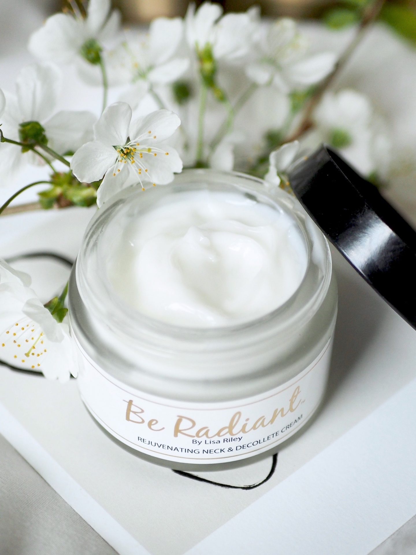 lisa riley be radiant skin care neck and decollete cream at ideal word tv review