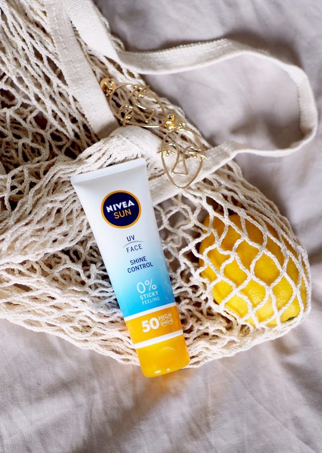 the best non-greasy face sun screens that provide high protection and feel non-greasy